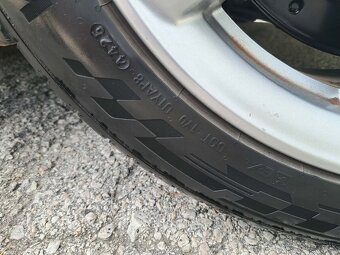 Predám hondu civic 1.8 benzin 103kw - 13