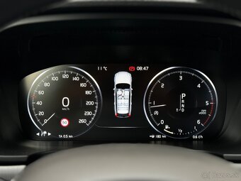 Volvo V90 D4,Momentum,4x4, A/T - 13