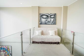 Raj na zemi - Moderná vila na Bali s bazénom a záhradou - [9 - 13