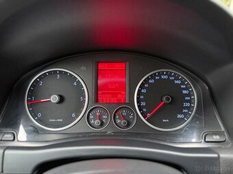 Volkswagen Tiguan 2.0 TDi 4 MOTION DSG - 13