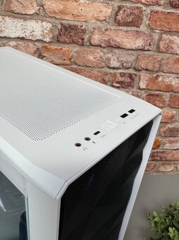 Ryzen 7 7800X3D\32GB\RTX 4070\SSD\850W Zdroj - 13