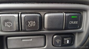 Honda Legend 3.5 V6 KA9 facelift 153 KW, 235 000 KM. LPG - 13