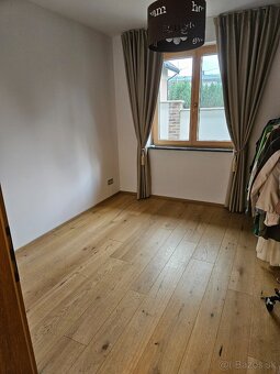 Rodinný dom nadštandardne vybavený. - 13