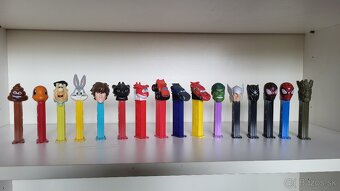 Dávkovače na cukríky PEZ - 13
