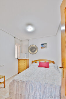 Apartmán 4+kk s bazénom a terasou Torrevieja-Španielsko - 13