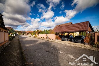 Predaj zariadeného rodinného domu s veľkým pozemkom v obci S - 13