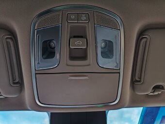 Predam Hyundai Tucson 2WD 1.7 CRDi PREMIUM - 13