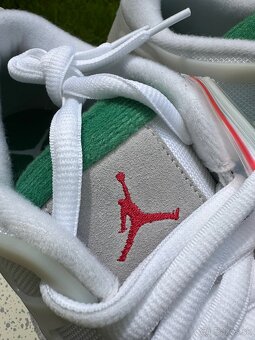 Tenisky Air Jordan 4 RM - 13