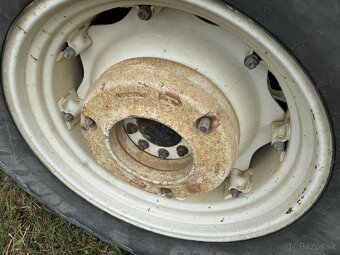 Predám traktor New Holland TL 100, 70kw, 2004 - 13