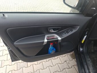Predám Volvo XC90 r.v.2006 136kw - 13