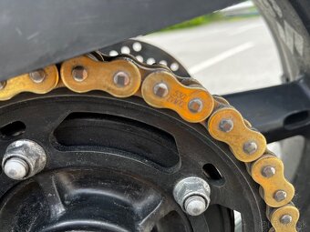 Suzuki GSX-R 1000 k4 - 13