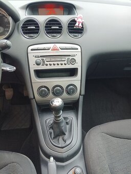 Peugeot 308 SW - 13