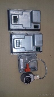 predám riadiacu jednotku xenónu - 13