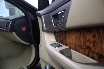 Jaguar F-Pace 2.0 I4 300k Prestige AWD AT8 - 13