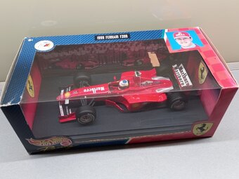 F1 FERRARI F399 1999 MARLBORO SCHUMACHER HOTWHEELS 1:18 - 13