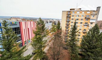 Štýlový 2-izbový byt s balkónom v absolútnom centre Lučenca - 13