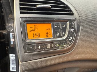 Citroën C4 Picasso 1.6 HDi 16V Exclusive BMP6 - 13