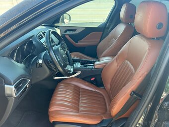 Jaguar F-Pace 2.0 I4 300k Prestige AWD A/T - 13