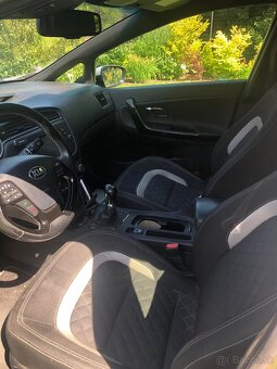 KIA Ceed SW 1,6 CRDI GT-Line - 13