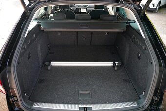ŠKODA SUPERB COMBI STYLE 2.0 TDI DSG - 13