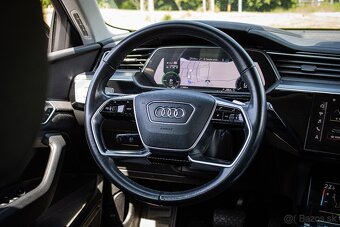 Audi E-tron 55 quattro, 300kW, Webasto, Vzduch, ťažné - 13