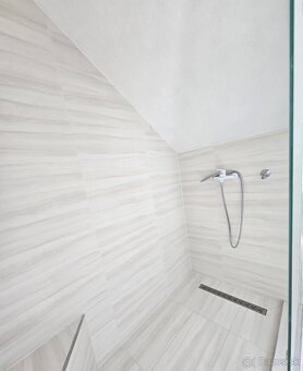 Predaj-rodinný dom 6 izbová novostavba, pozemok 998m2 v Maďa - 13