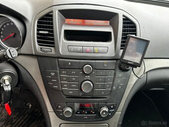 Opel Insignia 2.0 CDTI - 13