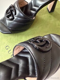 Gucci sandalky - 13