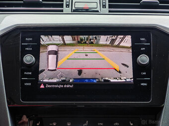 Volkswagen Passat Variant 2.0 TDI R-Line DSG - 13