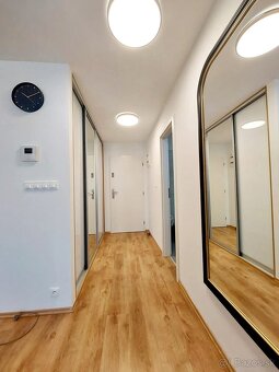 BEZ PROVÍZIE- 2-izbový byt pri prezidentskom paláci na Sucho - 13