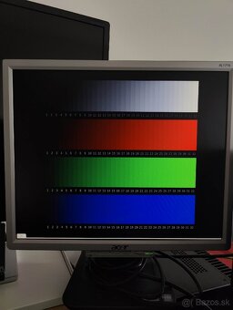 LCD monitor 17" 10 EUR - 13