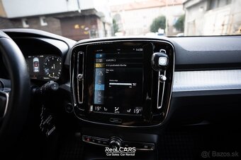 Volvo XC40 145kW 2021 - 13