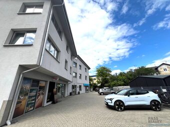 PRENÁJOM obchodný priestor pri frekventovanej ceste, Lamačsk - 13
