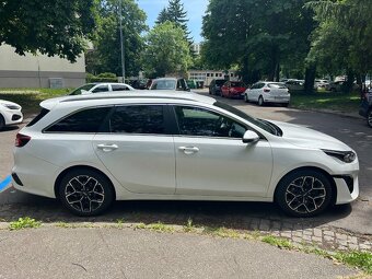 KIA Ceed sw GT-Line, 37 000km, manuál, benzín - 13