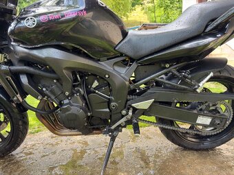 Yamaha FZ6 - 13