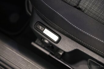 Volkswagen Passat B8 Variant 2.0 TDI 110kW DSG automat - 13