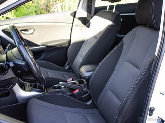 Hyundai i30 1.6 CRDi VGT Style - 13