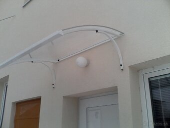 Hliníkový prístrešok nad dvere - 13
