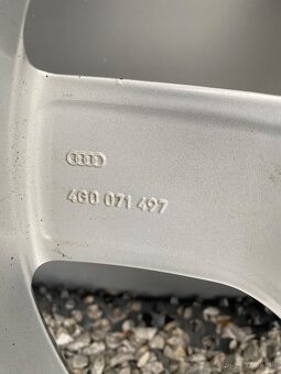 GOOD YEAR ULTRA GRIP ICE2 + ALU DISKY - 13