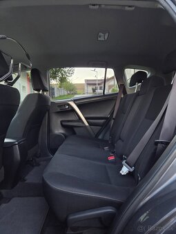 Toyota Rav4 2.0 D-4D - 13