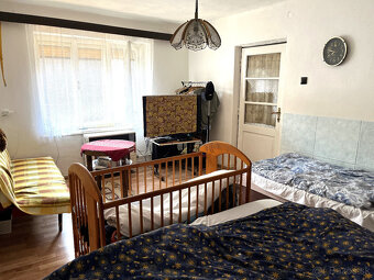 Rodinné domy s gankom na krásnom pozemku-v centre Detvy - 13