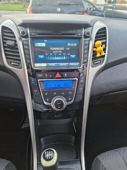 Hyundai i30 1.6CRDI 94kw - 13