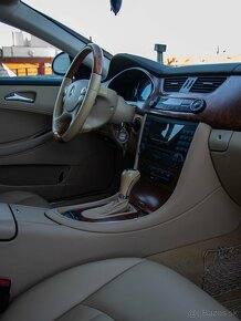 Mercedes-Benz CLS500 V8 - 13