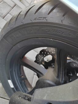 Kawasaki J 300 r, v 2017 naj 8300km - 13