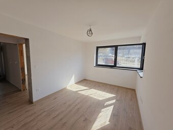 Predáme novost. poschodového 5+kk RD, Horný Vadičov, R2 SK. - 13