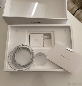 MacBook Pro 13" (2020) | 1TB SSD | 16GB RAM | Touch Bar - 13