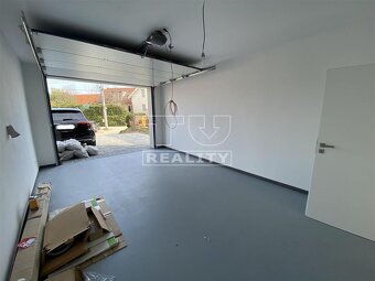 Moderný a priestraný 4-izbový dom (114 m2) na pozemku... - 13