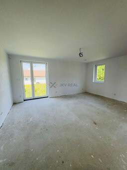 4 IZBOVÁ NOVOSTAVBA RD, 152M2, POZEMOK 950M2,VAJKOVCE - 13