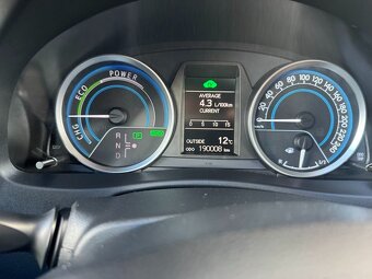 Auris hybrid TS combi 1,8, SK vozidlo - 13