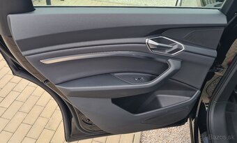 AUDI E-TRON SPORTBACK 50 QUATTRO / MOŽNÝ ODPOČET DPH - 13